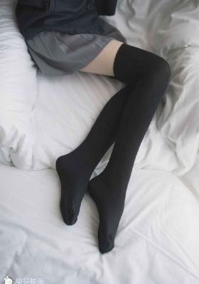 没戴奶罩的妇女_DVD电影免费在线